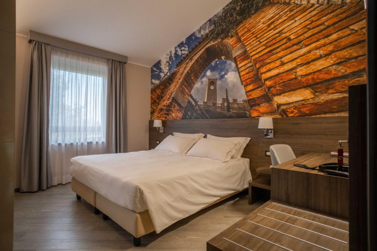 Hotel Guerro Castelvetro di Modena Εξωτερικό φωτογραφία