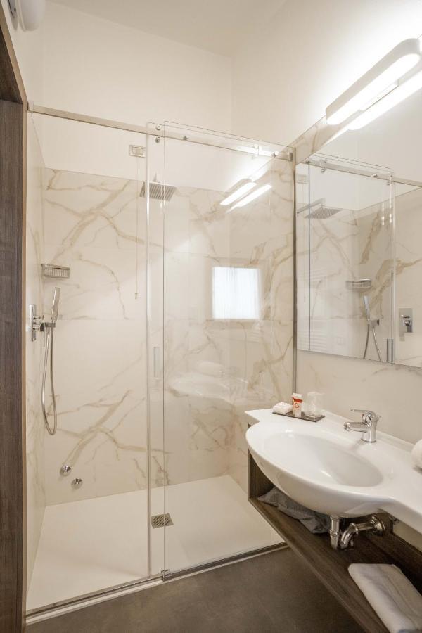 Hotel Guerro Castelvetro di Modena Εξωτερικό φωτογραφία