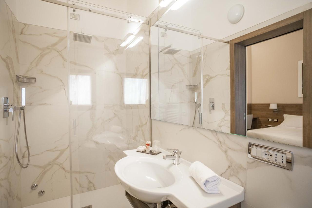 Hotel Guerro Castelvetro di Modena Εξωτερικό φωτογραφία